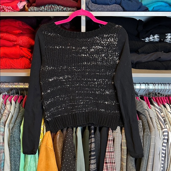 Free People black red rose print scoop neck long sleeve sweater size S - Picture 3 of 3